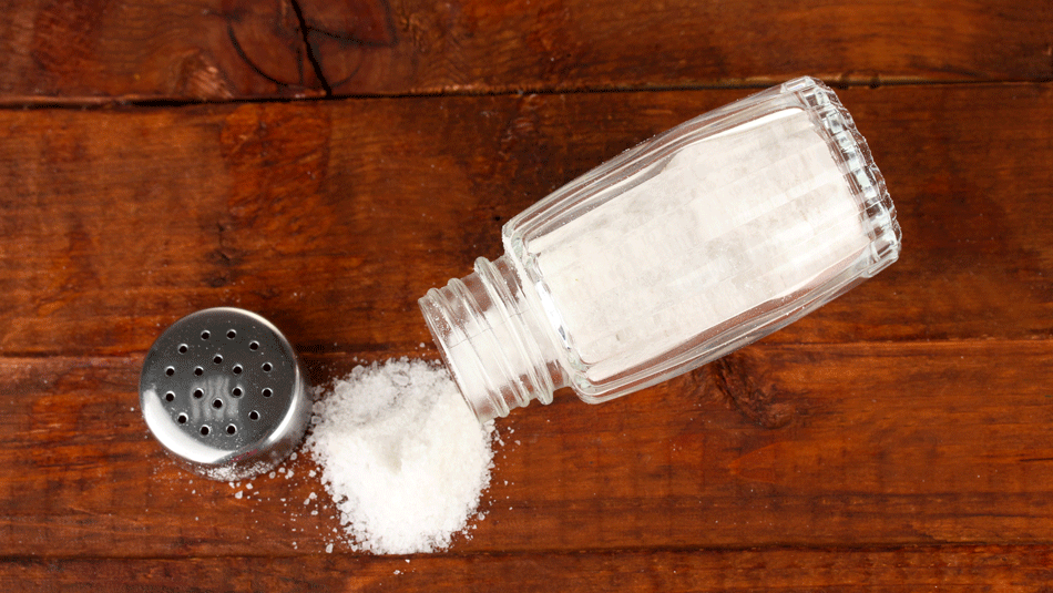 food-superstitions-spilled-salt