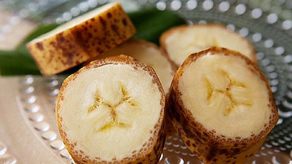 Bananas with edible peels
