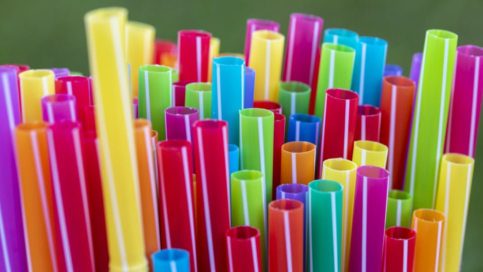 should plastic straws be banned