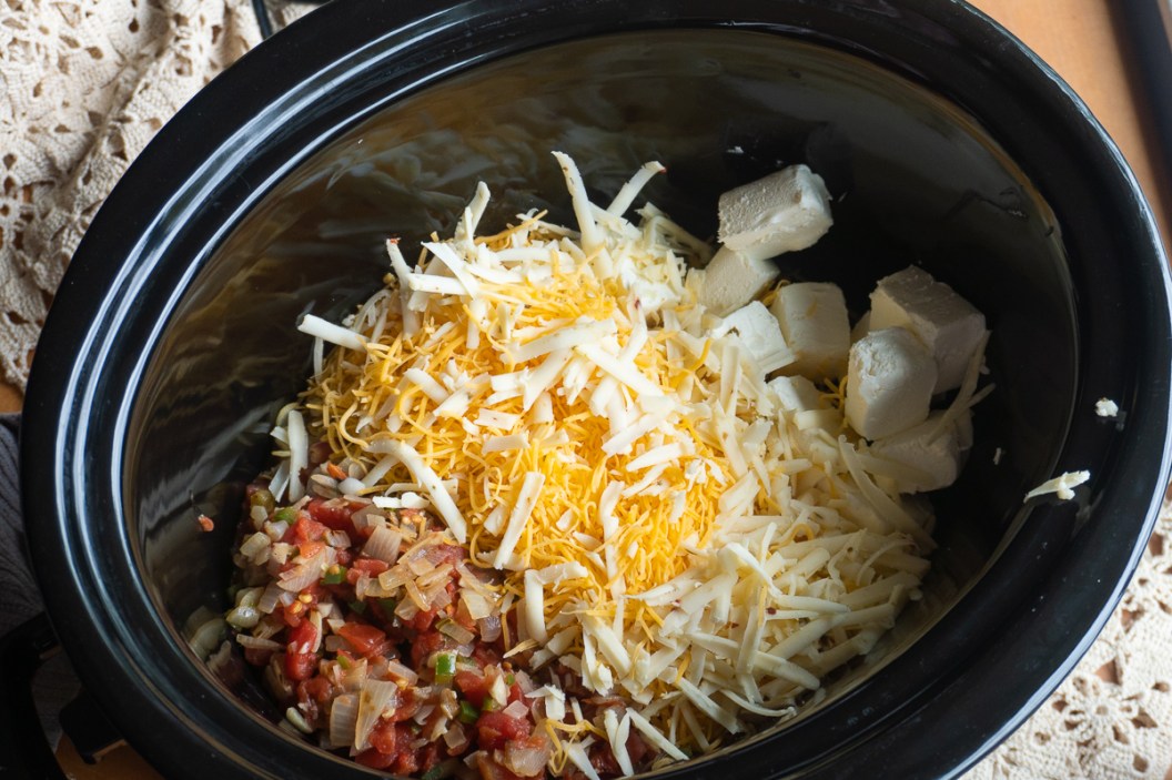 slow cooker queso