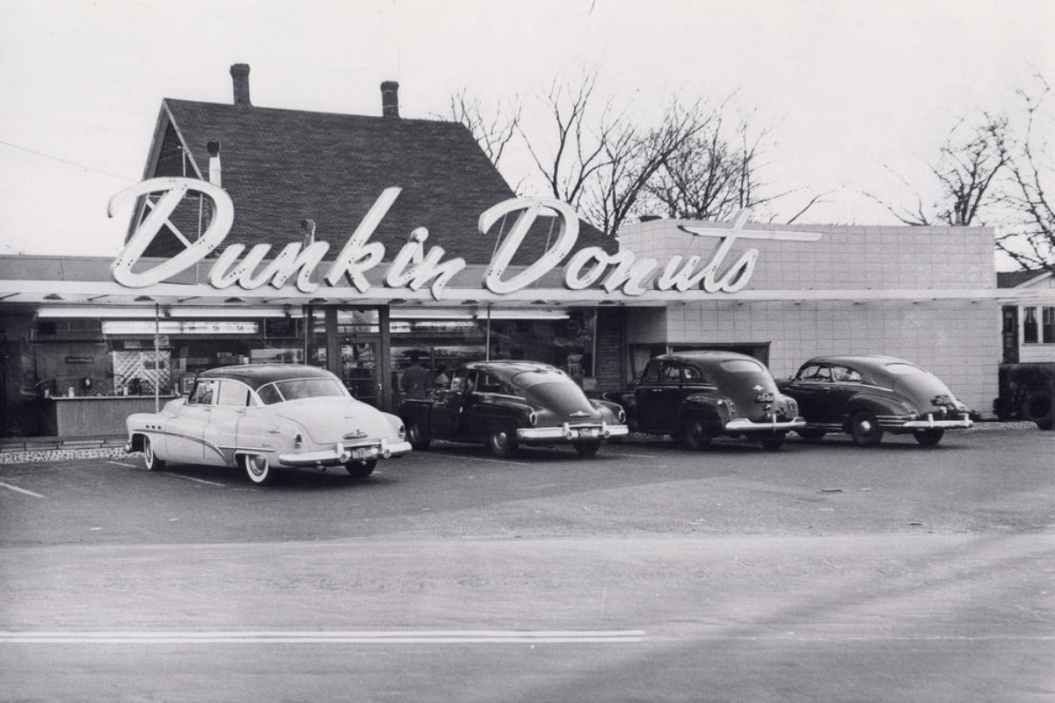 first dunkin' donuts location