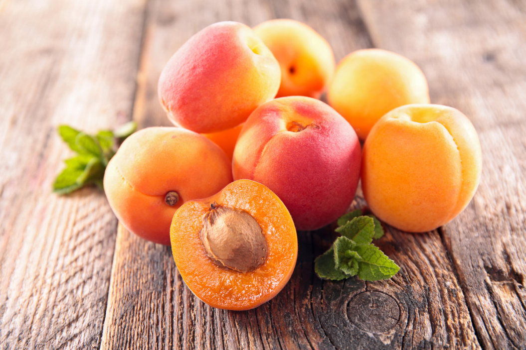 apricot vs peach