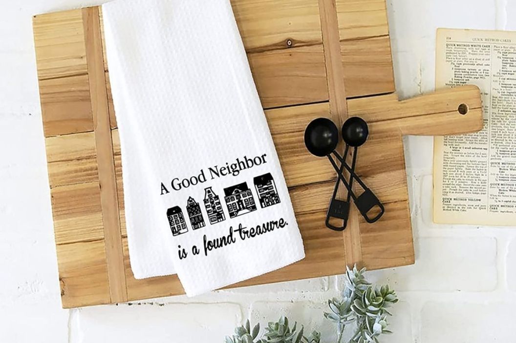 gifts for neighbors FI